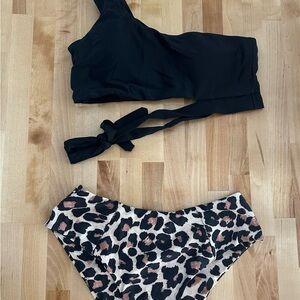 Black One-Shoulder Bikini with Leopard Print Bottoms